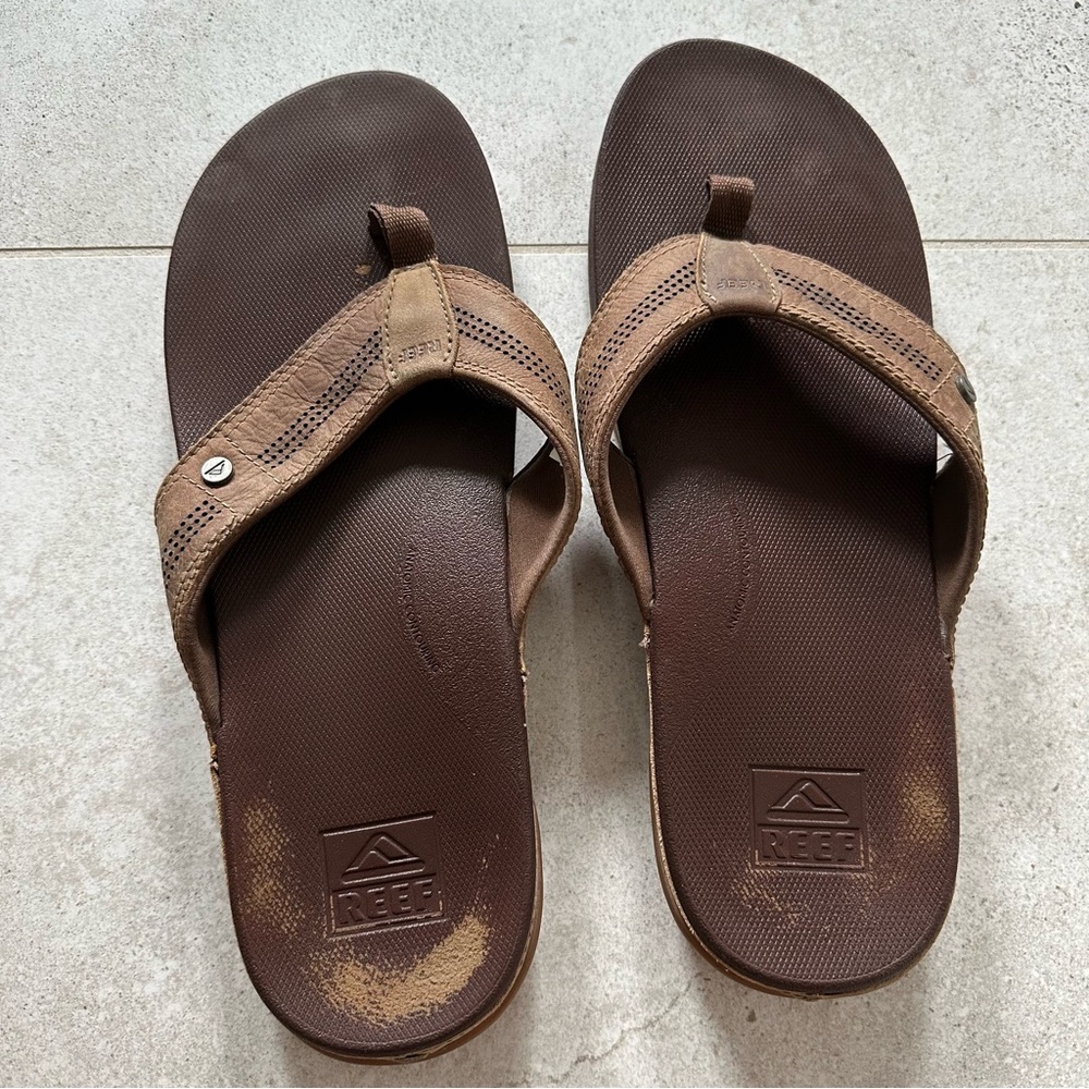 Reef Men's Dark Brown Flip-Flops